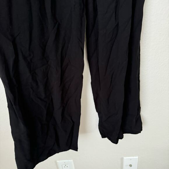 Forever 21 Womens Black Strapless Jumpsuit Stretch Romper Pockets Size Small - Picture 5 of 10